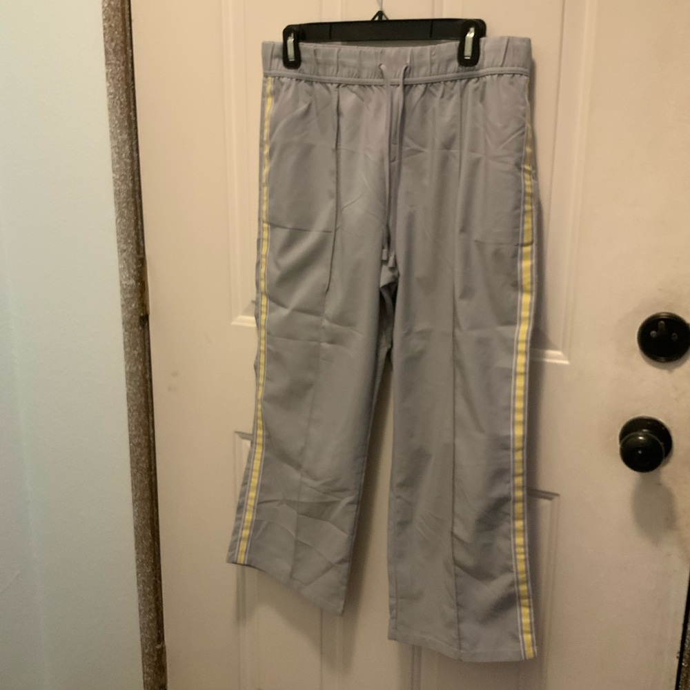 Like New St. John's Bay Active Gray Pants